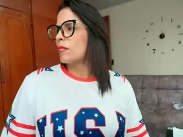 Majo_soussa  live sex cam
