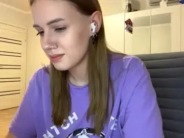 Paulinelejune  live sex cam