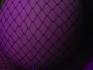 Rynn_x  live sex cam
