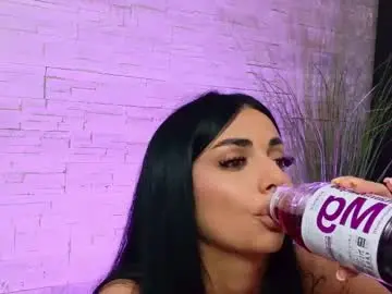 Vanessavosss  live sex cam