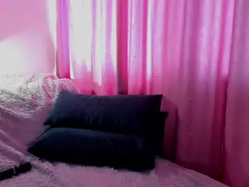 Alyssensual  live sex cam