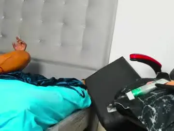 Blackvelvetduo  live sex cam