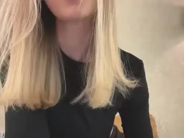 Fflloowweerr  live sex cam