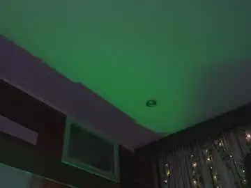 Millygumble  live sex cam