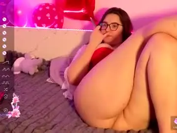 Miraluccian  live sex cam