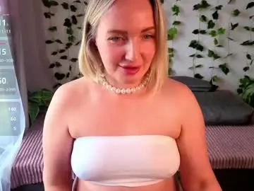 Monikfoxy  live sex cam