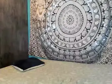 Yourvenus00  live sex cam