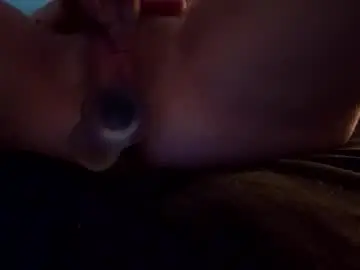 Alexisbluee  live sex cam