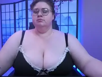 Drivethruchloe  live sex cam