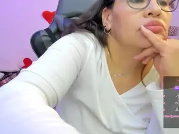 Esmeralda_milf1  live sex cam