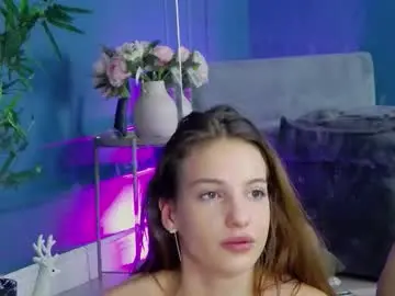 Kimmdaviss  live sex cam