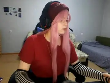 Leigharedcross  live sex cam