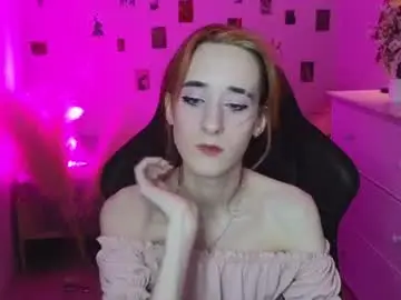 Lolawhitmore  live sex cam