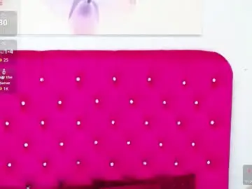 Loradelniro1  live sex cam