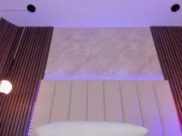Mavis_adams_  live sex cam