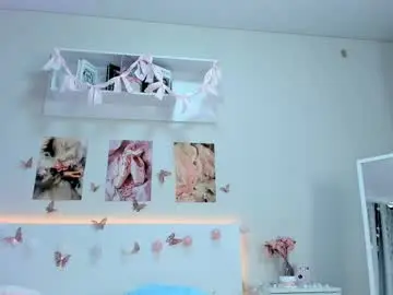 Milly_heart  live sex cam