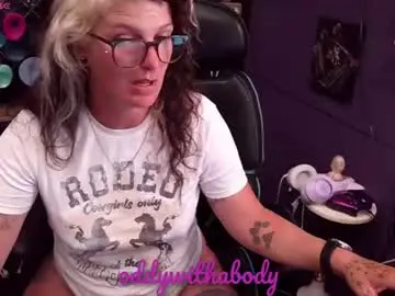 Oddywithabody  live sex cam