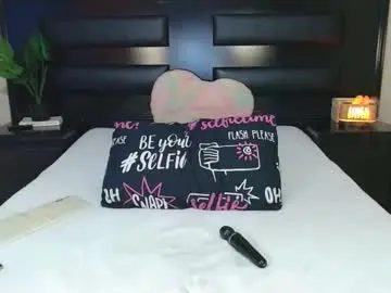 Queen_nicky  live sex cam