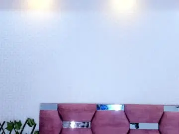 Valentinatempt  live sex cam