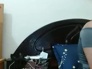 Blowy079  live sex cam