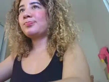 Charlotte1117  live sex cam