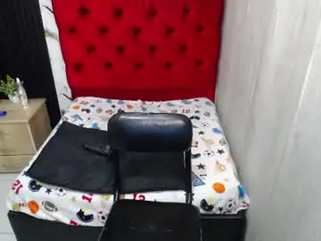 Esmeralda_black  live sex cam