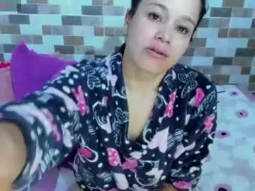 Jessica_robertss  live sex cam
