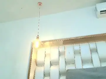 Lizzyraven  live sex cam