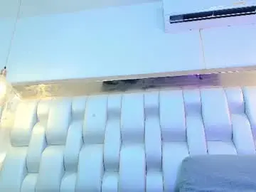 Lizzyraven  live sex cam