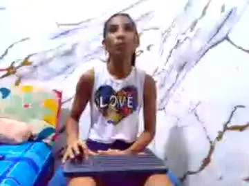 Luciana_daza  live sex cam