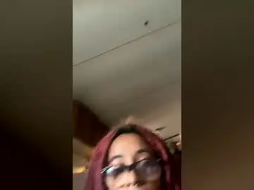 Sharppinkrazor  live sex cam