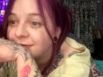 Tattedbbygirly  live sex cam