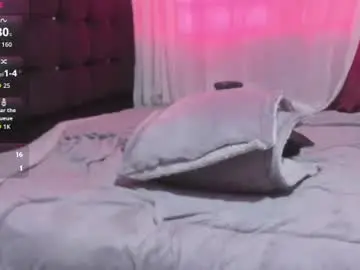 Tina_2204  live sex cam
