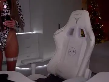 Evelina_fox  live sex cam