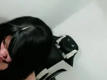 Jassie_baee  live sex cam