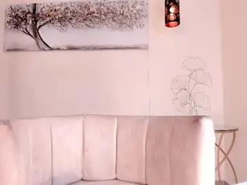 Lux_noxentia  live sex cam