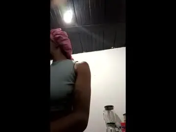 Shanelle7  live sex cam