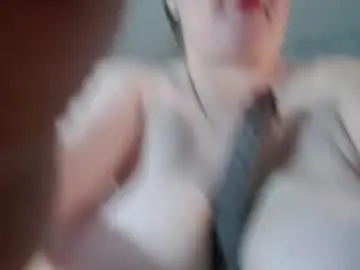 Stunningboobs  live sex cam
