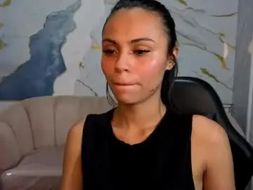 Tamy_b_  live sex cam