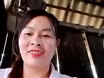 Xuxulove00  live sex cam