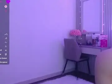 Blondyli  live sex cam