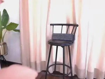 Carrie_gb  live sex cam