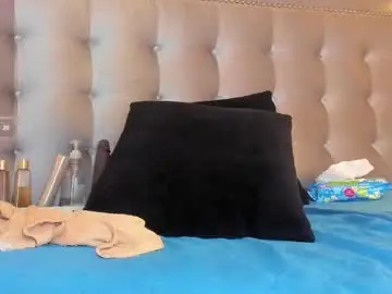 Claudyowen  live sex cam