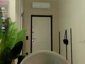 Cruelcutie  live sex cam