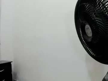 Dakota_roussee  live sex cam