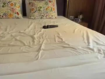 Elyzabetth  live sex cam