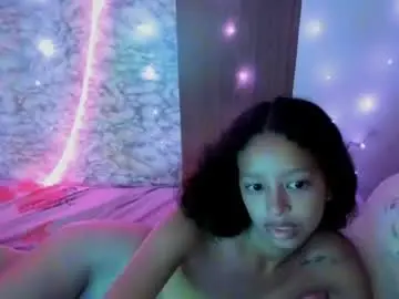 Franchesca_hon11  live sex cam