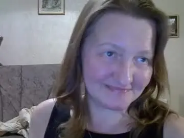 Helgacharming  live sex cam