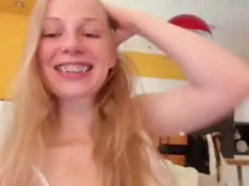 Magic_couple13  live sex cam