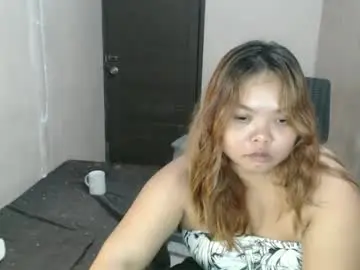 Monikafuckdoll  live sex cam